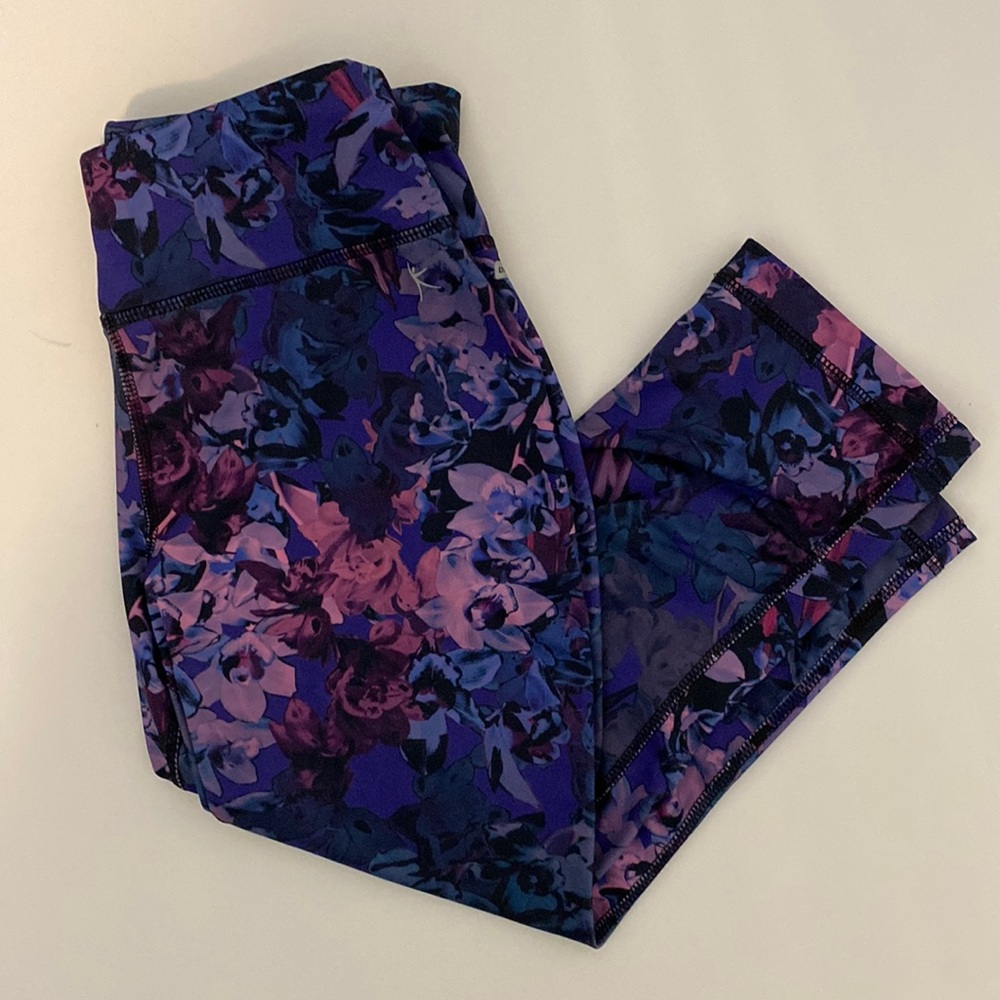 Danskin Cropped Floral Leggings